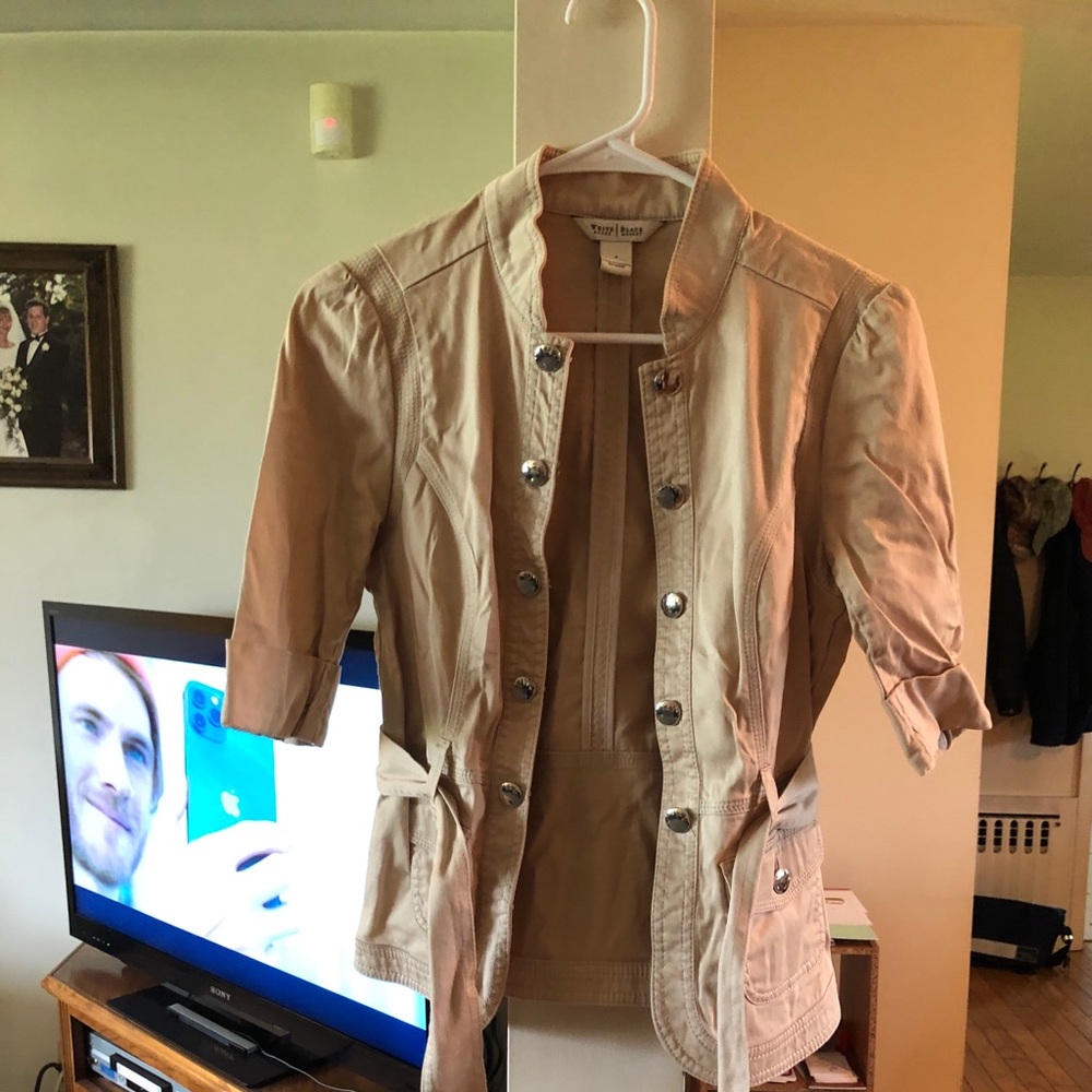 Short sleeve button down belted jacket